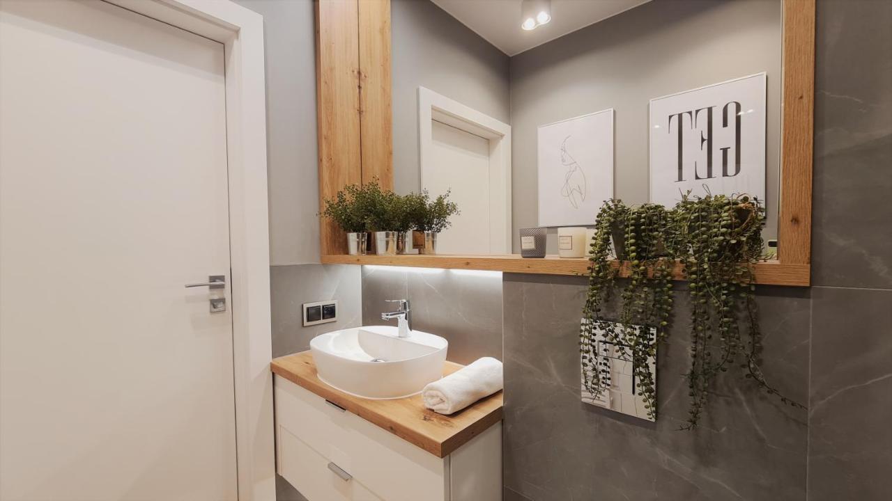 Apartamenty Nadjeziorne Z Tarasem Na Dachu Ełk Exterior foto